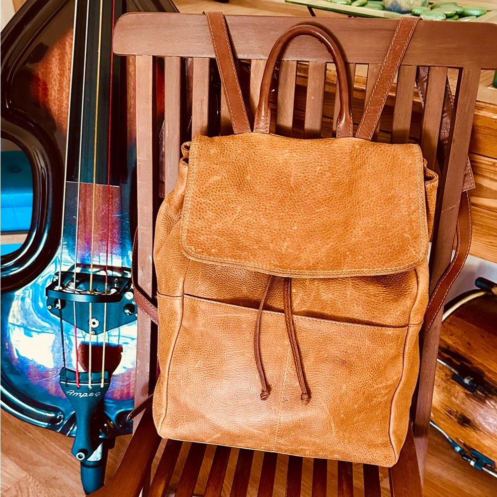 Sundance Genuine Italian Leather Tote Backpack with Vintage Design